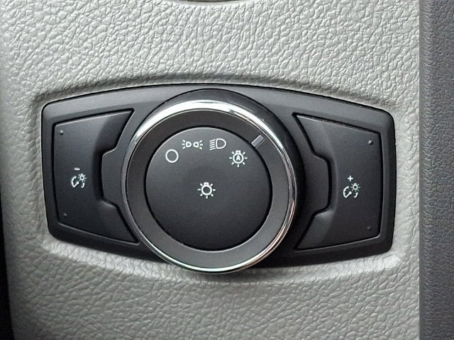 2023 Ford E-450SD Base DRW