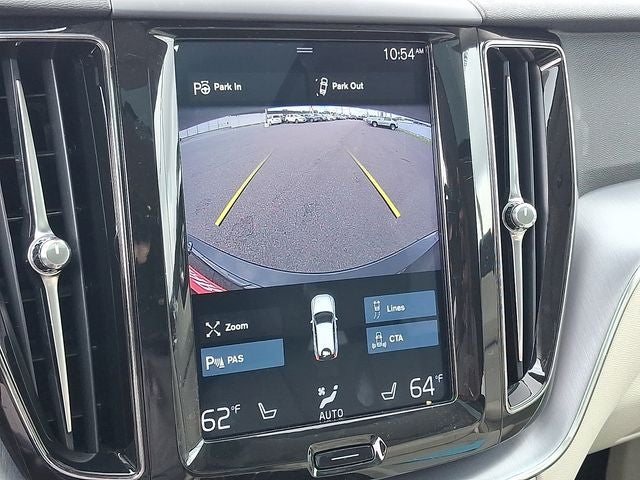 2018 Volvo XC60 T6 Momentum