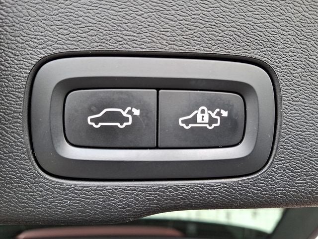2018 Volvo XC60 T6 Momentum