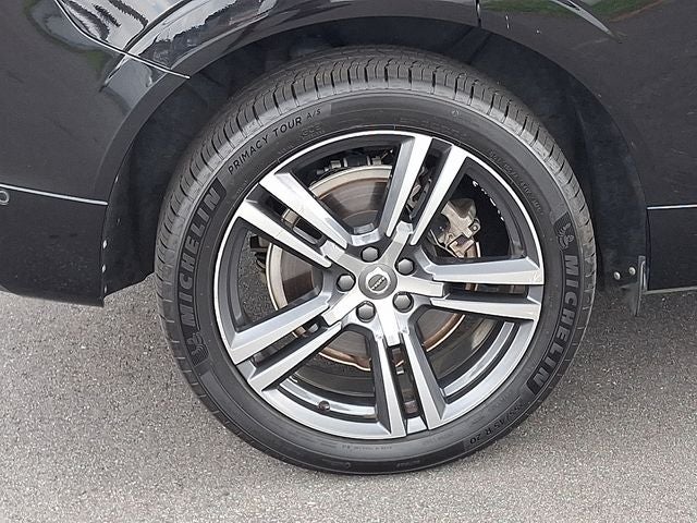 2018 Volvo XC60 T6 Momentum