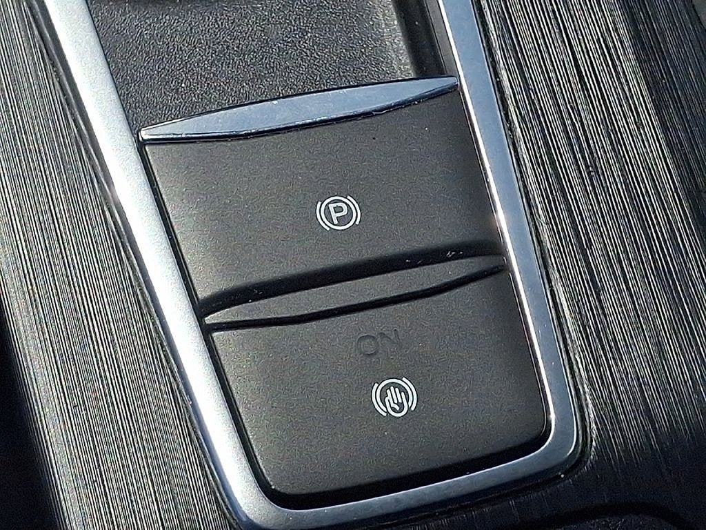 2025 Ford Escape Hybrid Platinum