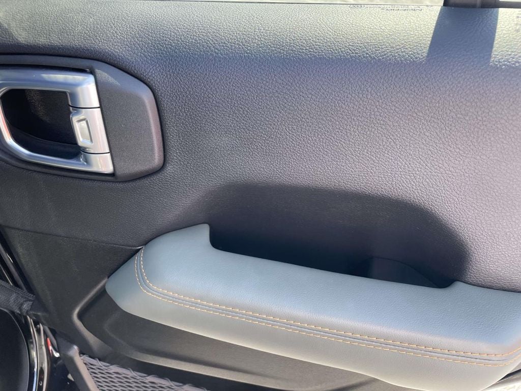 2025 Jeep Gladiator Mojave X
