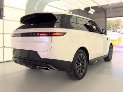 2024 Land Rover Range Rover Sport SE