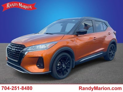 2022 Nissan Kicks SR