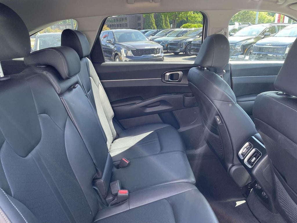 2023 Kia Sorento S
