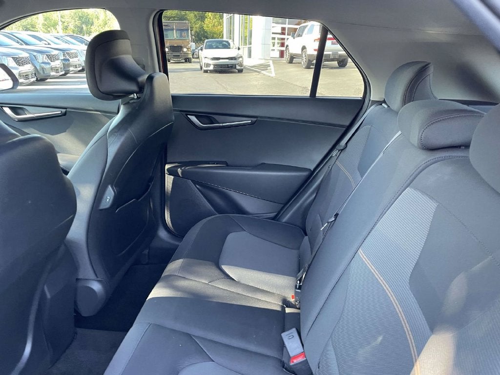 2025 Kia Niro LX