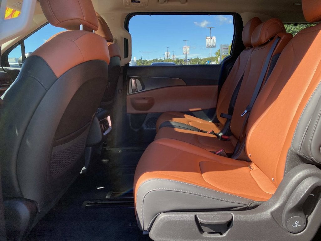 2026 Kia Carnival SX