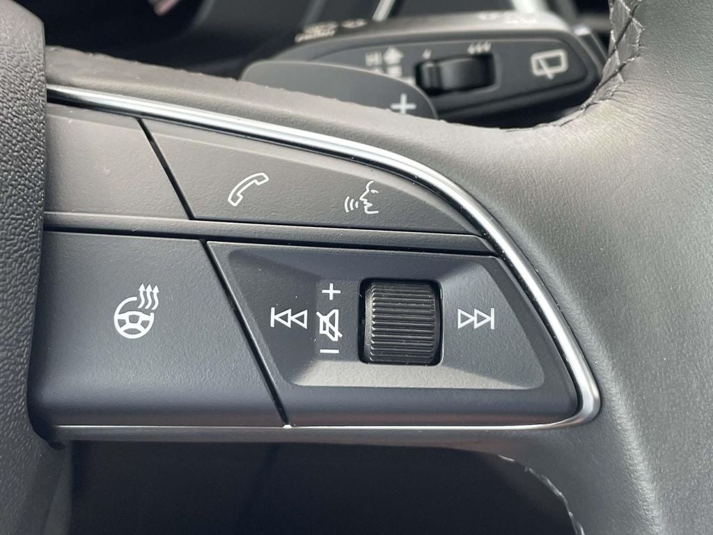 2024 Audi Q5 45 S line Premium quattro
