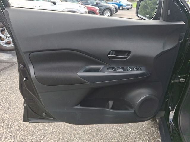 2021 Nissan Kicks S