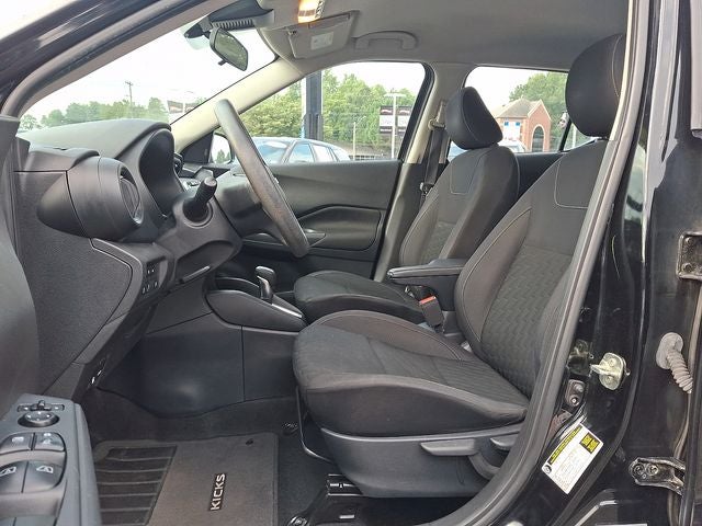 2021 Nissan Kicks S