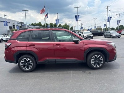 2025 Subaru Forester Premium