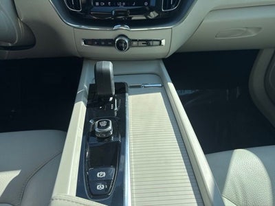 2023 Volvo XC60 B5 Core