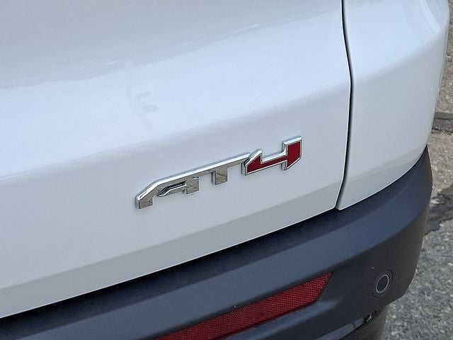 2025 GMC Acadia AT4