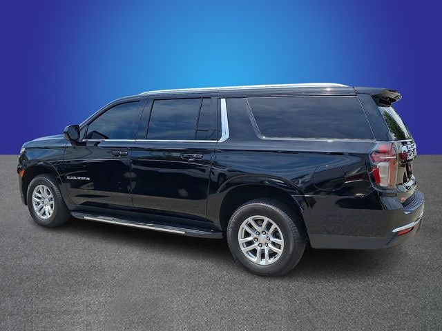 2023 Chevrolet Suburban LT