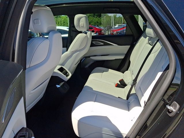 2023 Cadillac LYRIQ Luxury