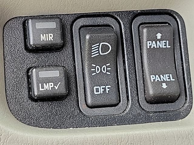 2018 International 4300 26FT BOX
