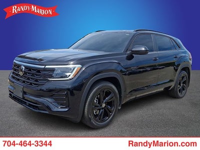 2026 Volkswagen Atlas Cross Sport 2.0T SEL R-Line Black