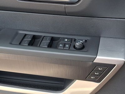 2023 Toyota Tundra Hybrid Platinum