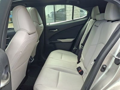 2020 Lexus UX 250h Base