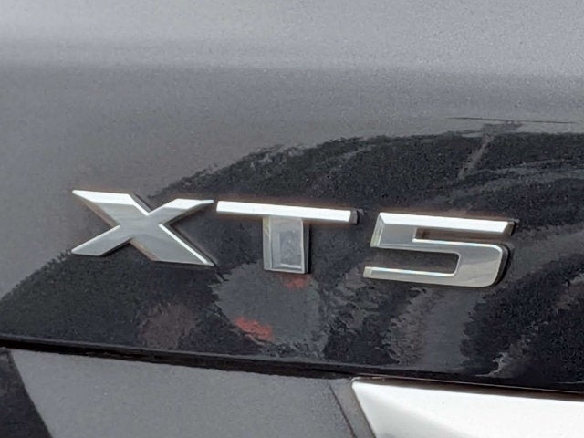2021 Cadillac XT5 FWD Luxury