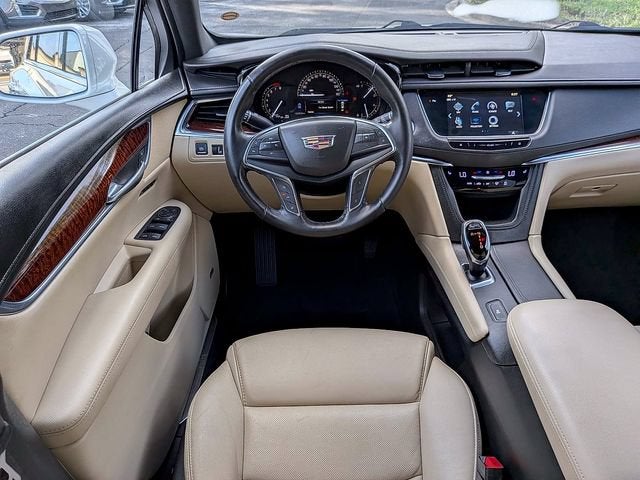 2018 Cadillac XT5 Luxury FWD