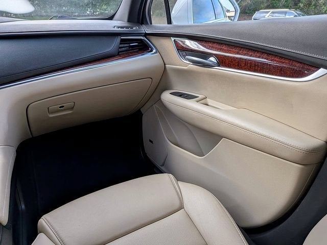 2018 Cadillac XT5 Luxury FWD
