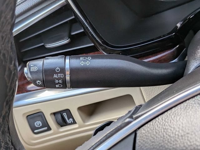 2018 Cadillac XT5 Luxury FWD