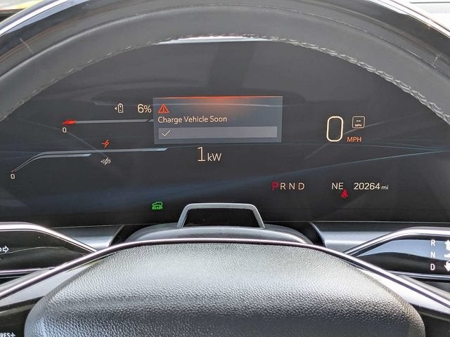 2024 Cadillac LYRIQ Luxury 2