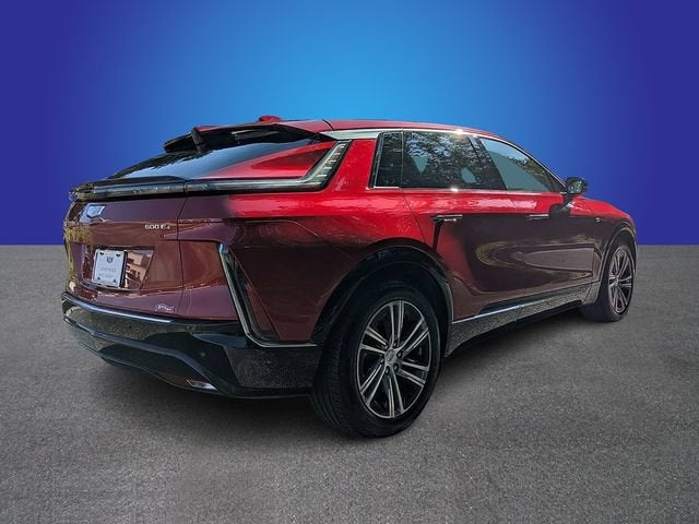 2024 Cadillac LYRIQ Luxury 2