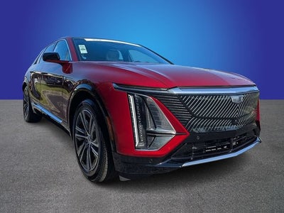 2024 Cadillac LYRIQ Luxury 2