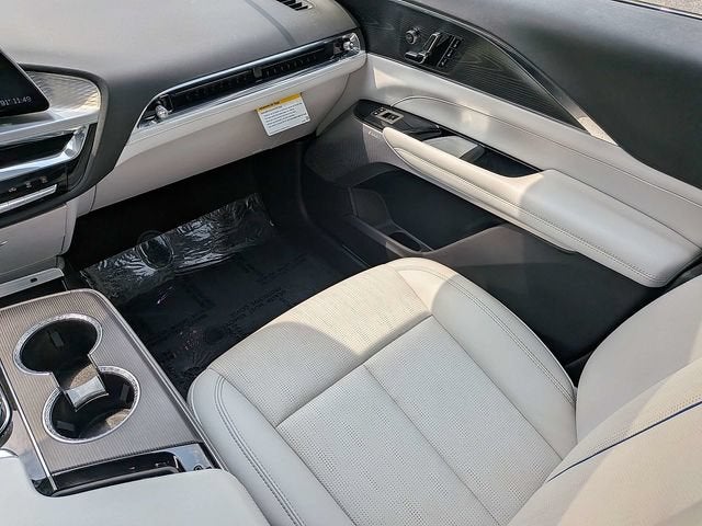 2024 Cadillac LYRIQ Sport 3