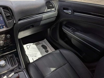 2022 Chrysler 300 300S