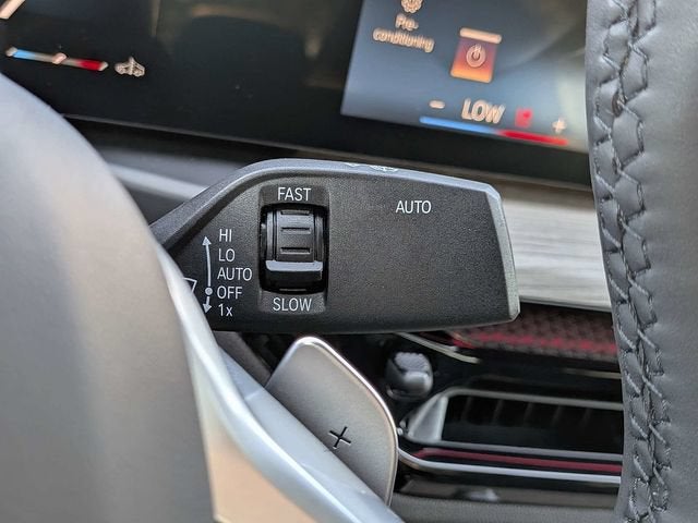 2025 BMW 3 Series 330i