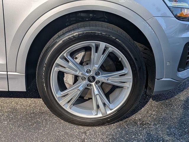 2022 Audi Q8 Premium
