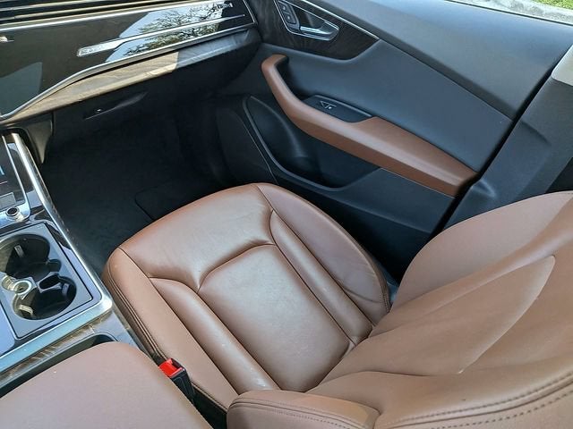 2022 Audi Q8 Premium
