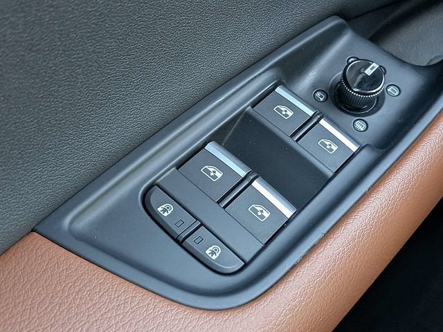 2022 Audi Q8 Premium