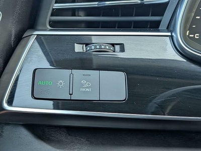 2022 Audi Q8 Premium