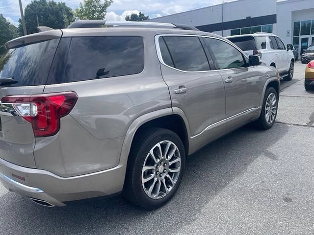 2022 GMC Acadia Denali