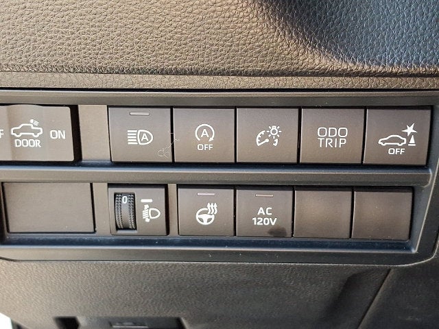 2022 Toyota Tundra 4WD SR5