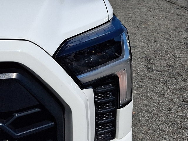 2022 Toyota Tundra 4WD SR5