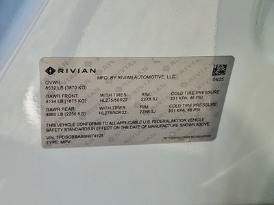 2025 RIVIAN R1S Adventure