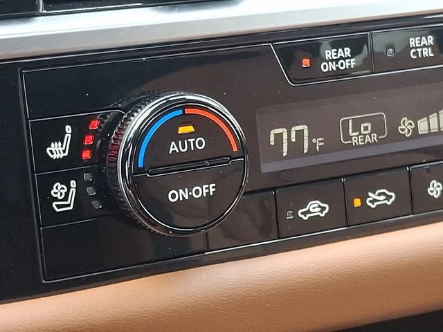 2025 Nissan Pathfinder Platinum FWD