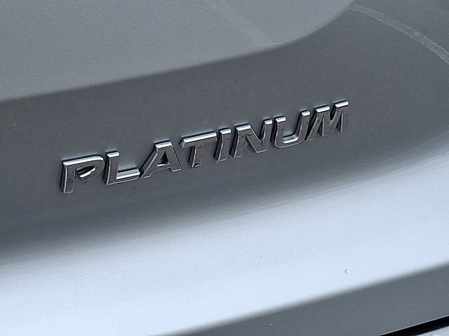 2025 Nissan Pathfinder Platinum FWD