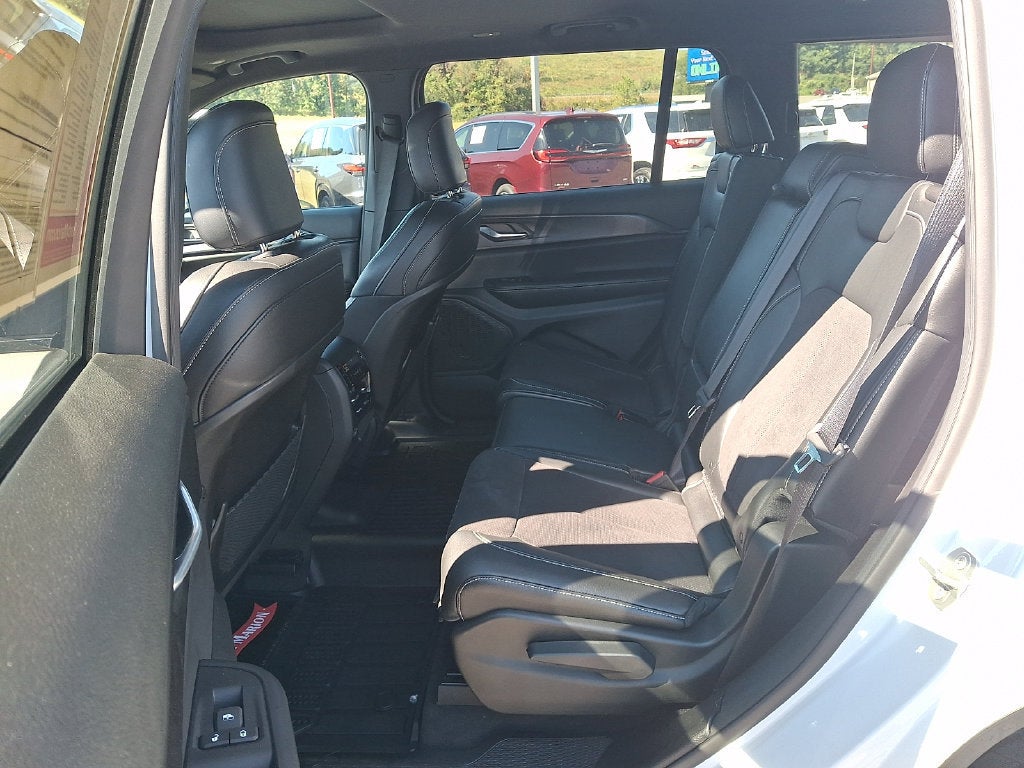 2024 Jeep Grand Cherokee L Altitude X