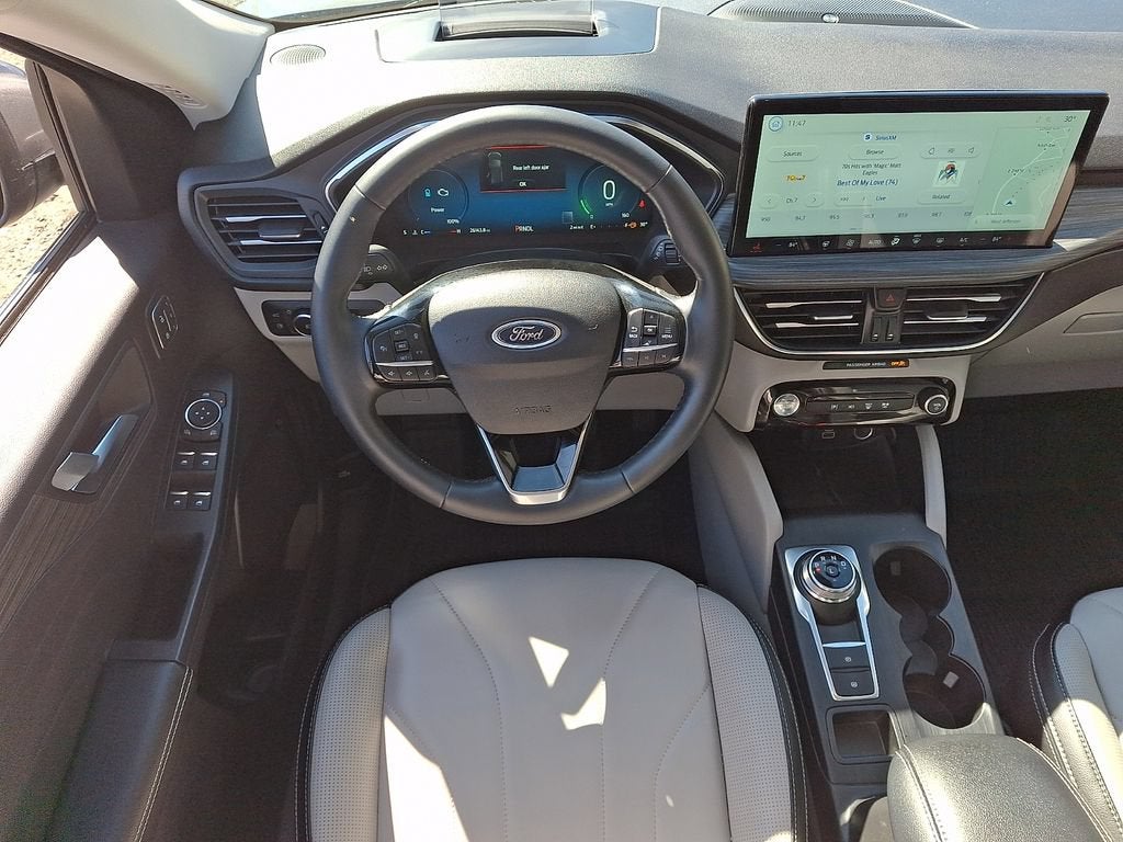 2025 Ford Escape Platinum