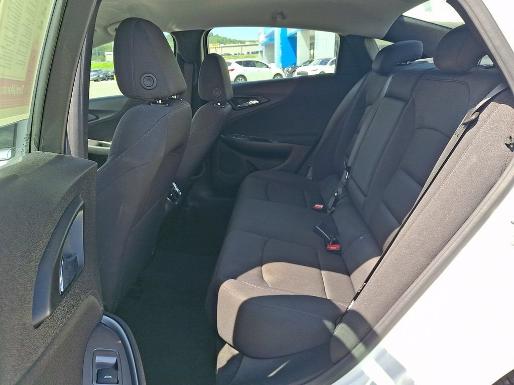 2024 Chevrolet Malibu 1LT - Photo 10