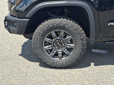 2025 GMC Sierra 1500 AT4X
