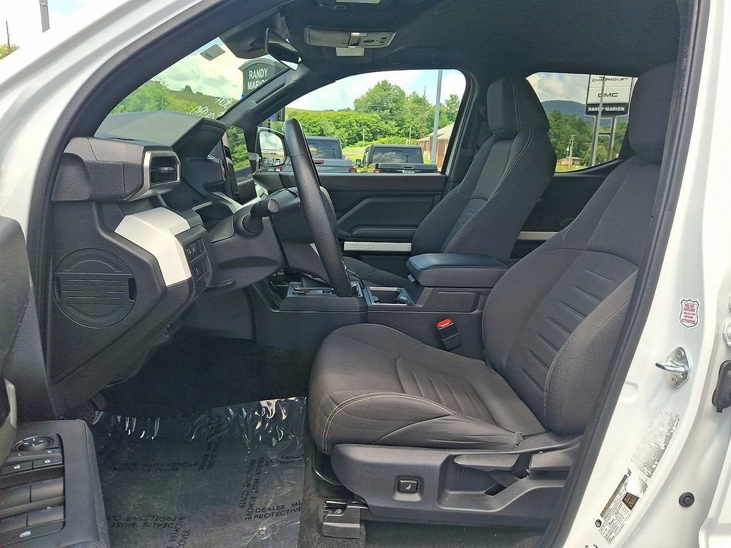 2024 Toyota Tacoma 4WD SR5