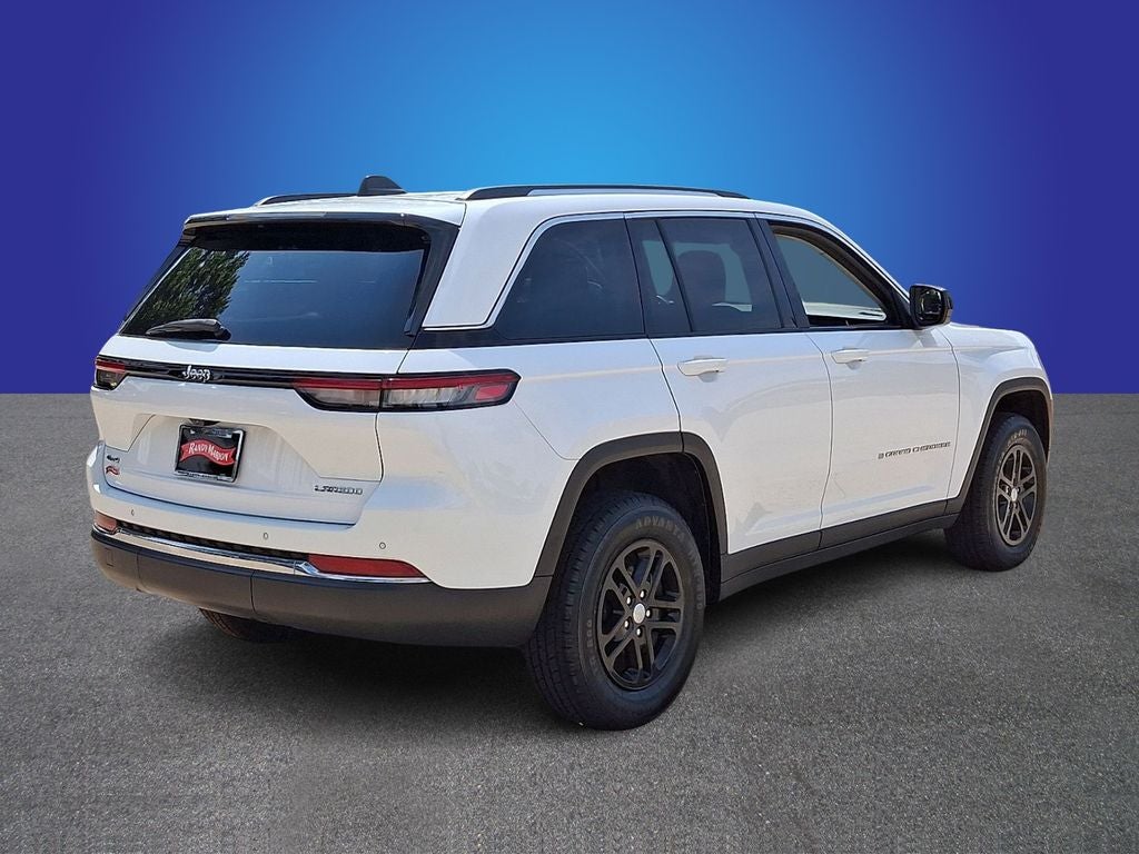 2023 Jeep Grand Cherokee Laredo