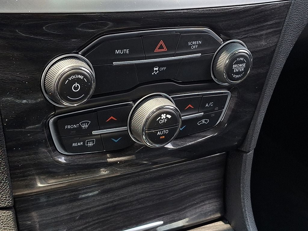 2019 Chrysler 300 Touring